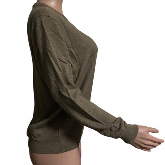 CLUB ROOM Women’s Merino Wool Blend V-Neck Sweater - Picture 2 of 8